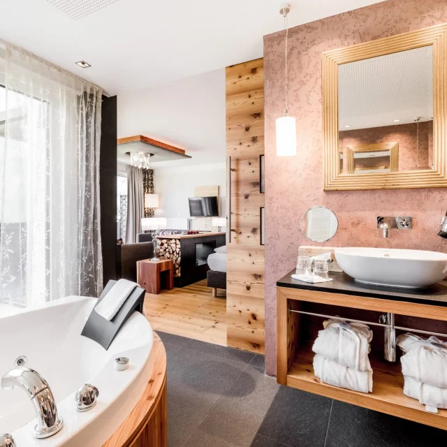 holzleiten zimmer suitelärche777 bad2