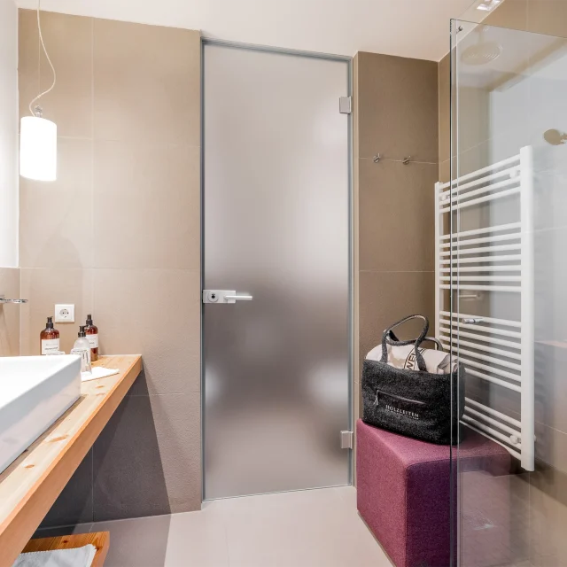 holzleiten zimmer lärche702 bad