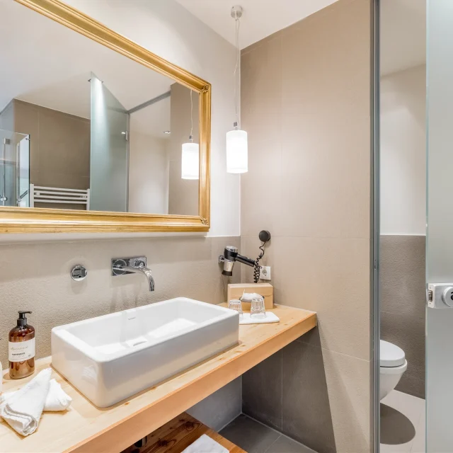 holzleiten zimmer lärche bad